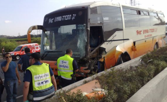 חדש: לימוד זהירות בדרכים ממושב הנהג של האוטובוס