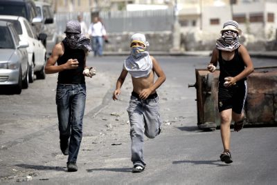 בית הדין הצבאי קבע: יידוי אבנים שווה תשע שנות מאסר