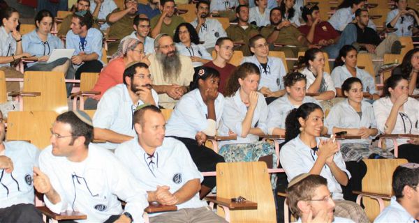 בני עקיבא – ערב הגשמה בסימן 'עושים עלייה'