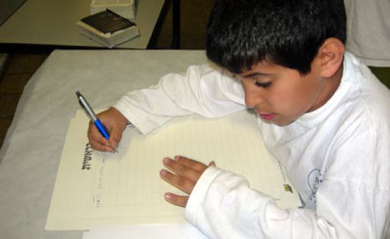 פרוייקט עולמי: מיליון בני אדם כותבים את התנ"ך בכתב יד