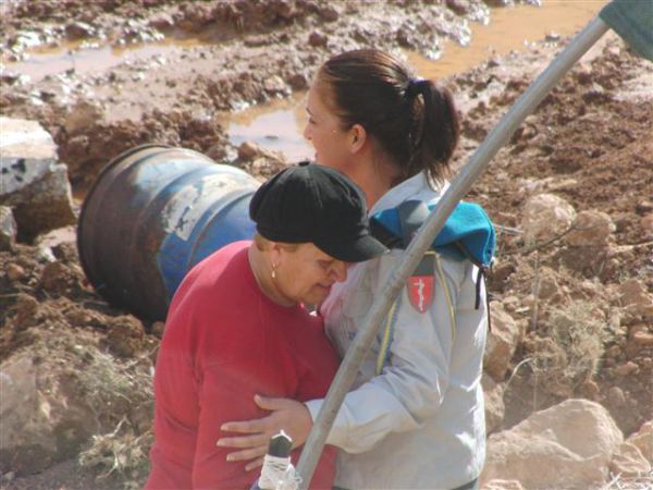 למה צריך שר הבטחון לשבור לב של אם שכולה?