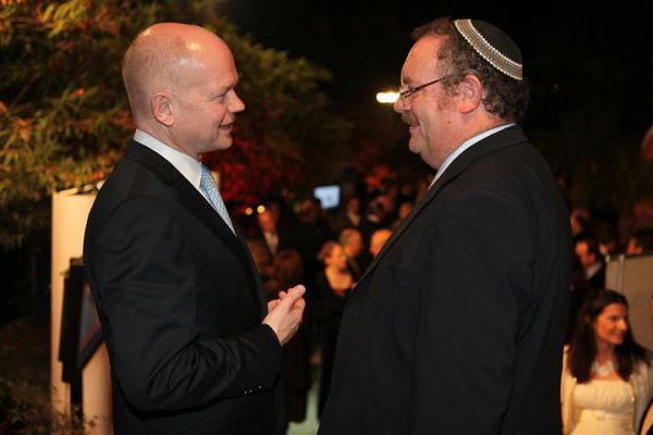 השר הרשקוביץ לשר החוץ הבריטי: "מטילי החרם האקדמי פוגעים בבריטניה"