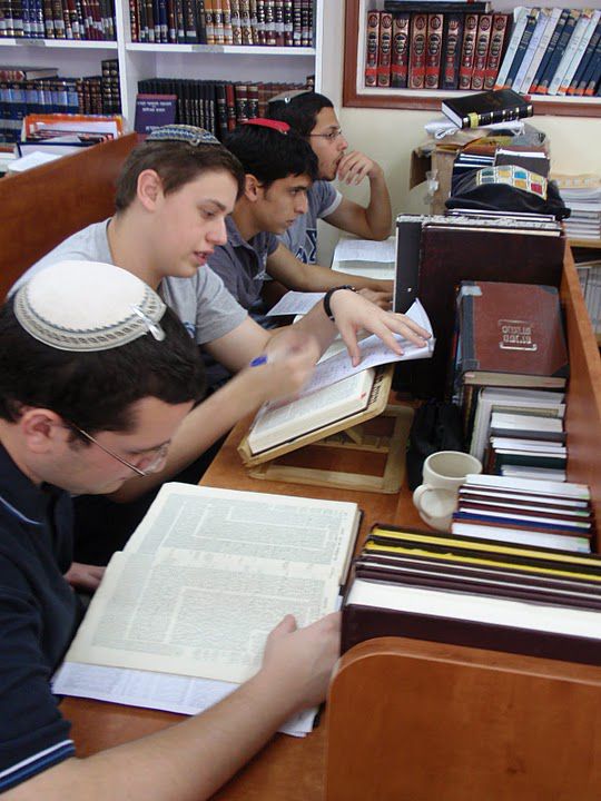 פרוייקט הישיבות של סרוגים: ישיבת ההסדר בנהריה