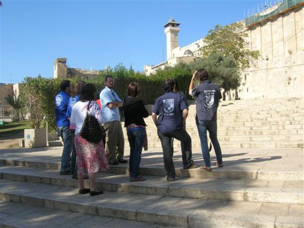 רכזי "הנוער העובד והלומד" בסיור בחברון וגוש עציון