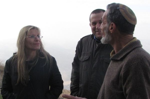 גם יעל דן סיירה בישובים ובמאחזים בשומרון