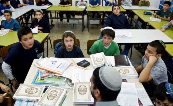 בתלמוד תורה בעכו, הילדים לא רוצים לעזוב את בית הספר