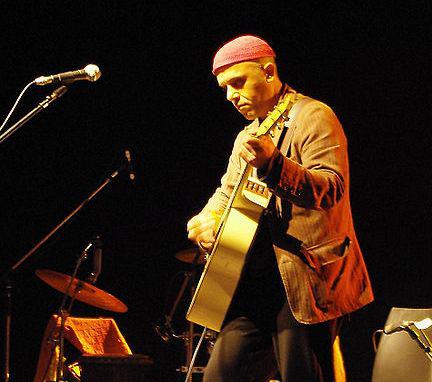 ארז לב ארי – רוקיסט שמצליח להגיע אל הלב