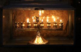 נר שמיני: נס פך השמן – האידאליות של הרוח