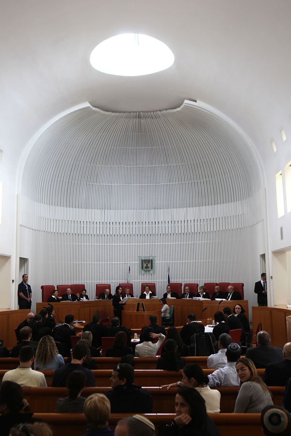 לוחמה משפטית – הנשק של ארגוני זכויות האדם