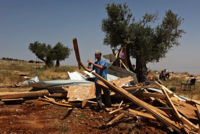 באיתמר חולקו צווי הריסה. המתיישבים מבטיחים מאבק