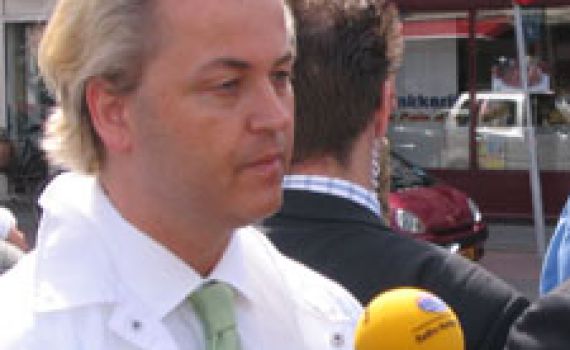 השמאל, לאוהב ישראל ההולנדי וילדרס: "אינך רצוי"