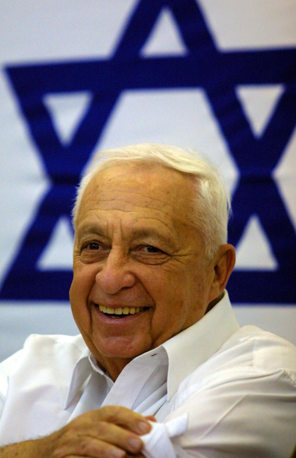 גיבור, בונה ומחריב: אריאל שרון הלך לעולמו