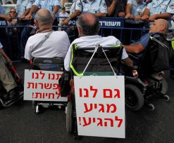 רוב המקומות הקדושים בארץ אינם נגישים לנכים