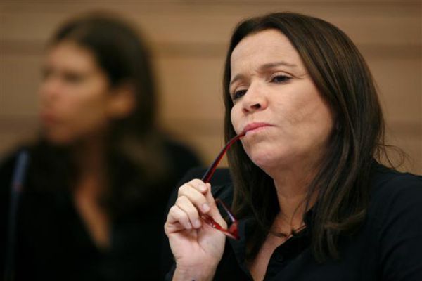 ח"כ יחימוביץ': האסון בכרמל בגלל ההפרטה