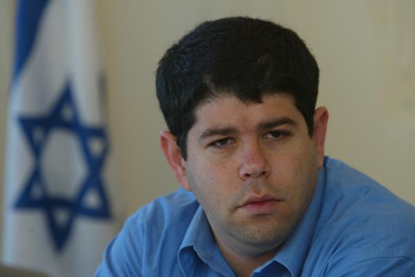 צפו: מזכ"ל שלום עכשיו מקבל אזרחות כבוד בשידור חי