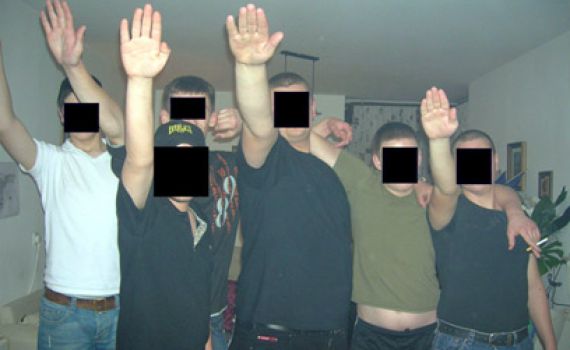 אחר מעצר הניאו-נאצי: 'להגביר לימודי היהדות בפתח תקוה'