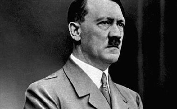 סערה בגרמניה: מוצריו של היטלר יימכרו באלפי שקלים