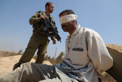 הפרקליטות שוקלת קיצור מעצרים של עצורים פלסטינים