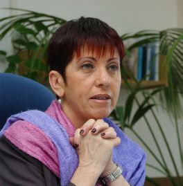 חיים אורון פורש מהכנסת, זהבה גלאון תחליף אותו