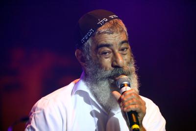 צפו: אריאל זילבר חיבר שיר תמיכה באלאור אזריה