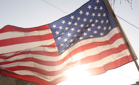 מדוע חבר בית הנבחרים גארי אקרמן מתנתק מג'יי סטריט?