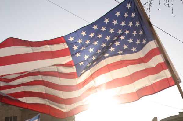 מדוע חבר בית הנבחרים גארי אקרמן מתנתק מג'יי סטריט?