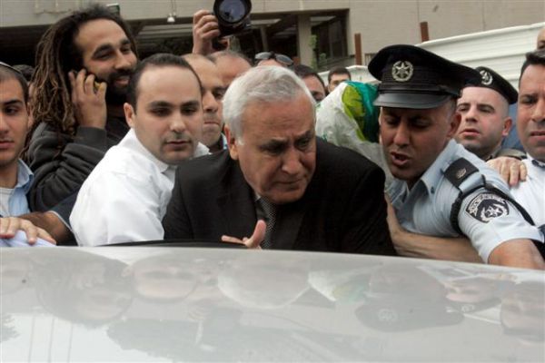 הרב שרלו למורים: כך תוכלו להסביר על פרשת קצב