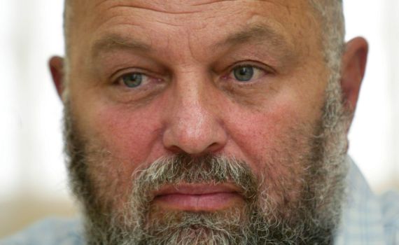 "לספח את השטחים, לתת לכל הפלסטינים אזרחות מלאה"