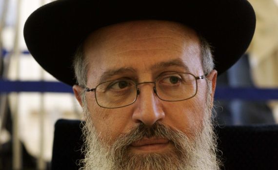 מה באמת חושב הרב אברהם יוסף על נהיגת נשים?