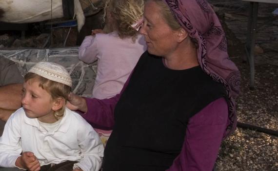 אלישבע פדרמן יוצאת במבצע גיוס שקלים