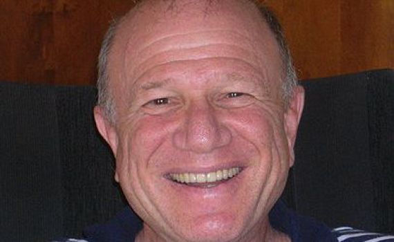 מוזיאון גוש קטיף: זו בושה לתת פרס לנחמיה שטרסלר