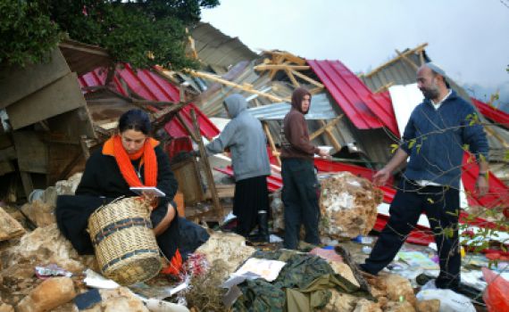 חמש משפחות נזרקו מהבית לפנות בוקר בקור מקפיא