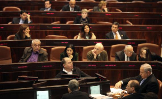 שיעור קטן במניפולציה פוליטית – איך עובדת השיטה?