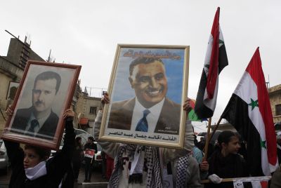 הדרוזים בגולן: דגלי סוריה ותמונות של אסאד ונאצר