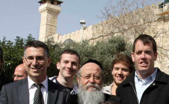 שר החינוך: נדאג שכל ילד יהודי בארץ יבקר בחברון