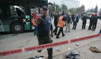 טרור בירושלים: הרוגה ופצועים מפיצוץ מטען חבלה ליד אוטובוס