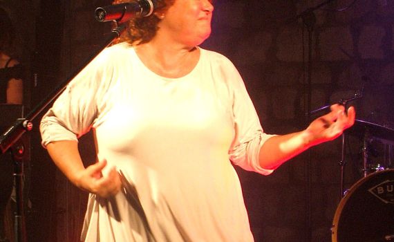 לאה שבת, זמרת נשמה שמוצאת את הנשמה