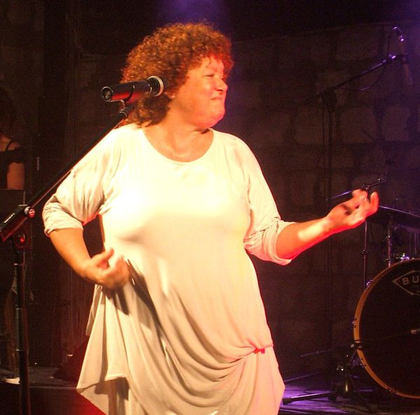 לאה שבת, זמרת נשמה שמוצאת את הנשמה