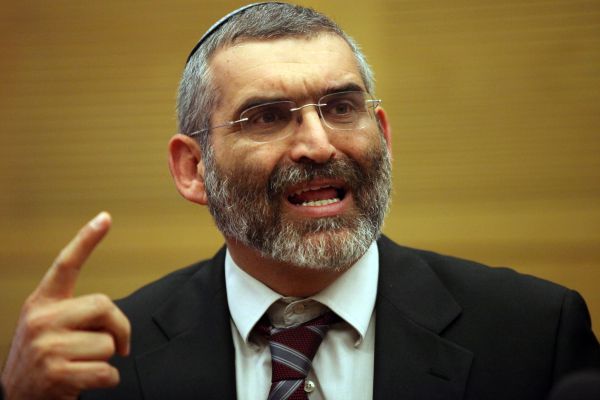 בן ארי לשי ניצן: חקור את תנועת 'שלום עכשיו' על המרדה