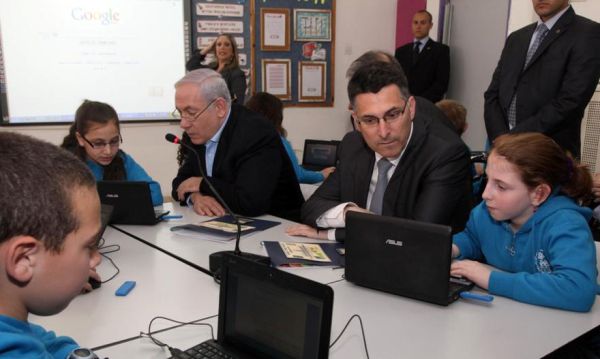 שר החינוך: מחכה לנו עשור של עבודה קשה