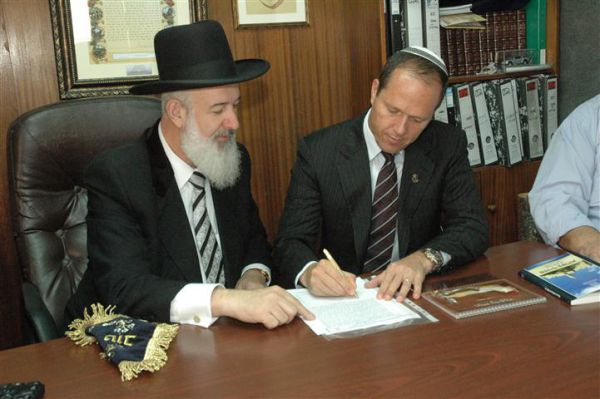 בירה ללא חמץ: ברקת מכר את החמץ של ירושלים