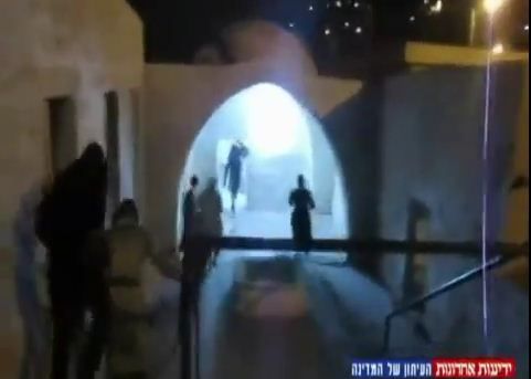 תיעוד: בן יוסף-לבנת הי"ד מסתנן לקבר יוסף בשכם