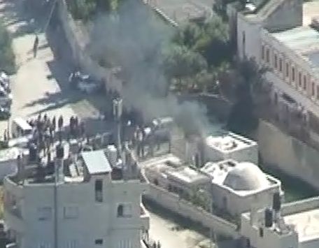 לאחר הרצח: פלסטינים הציתו את קבר יוסף