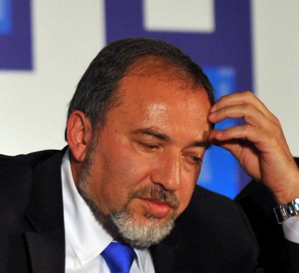 פרשת ליברמן מלמדת: להגביל את משך החקירות בישראל