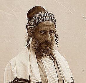 הרב, האם צריך להתייחס לתימנים דרדעים ככופרים?