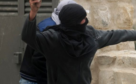 פלסטיני ניסה לפגוע בחברי כנסת מהאיחוד הלאומי