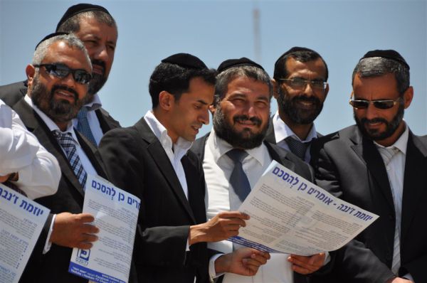 ח"כים ובכירים בש"ס אומרים כן ל"יוזמת ז'נבה"?