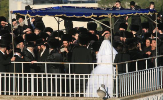 החתן ברח מהחתונה, הכלה תובעת מיליון ש"ח פיצויים