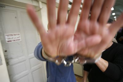 שוחררו 4 החשודות בתג מחיר "עוצמת הראיות חלשה"