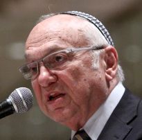 השר נאמן פועל לנקות את בית המשפט העליון